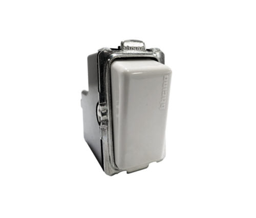 DADO INTERRUPTOR SENCILLO 16A 125V MAGIC BTICINO 5001