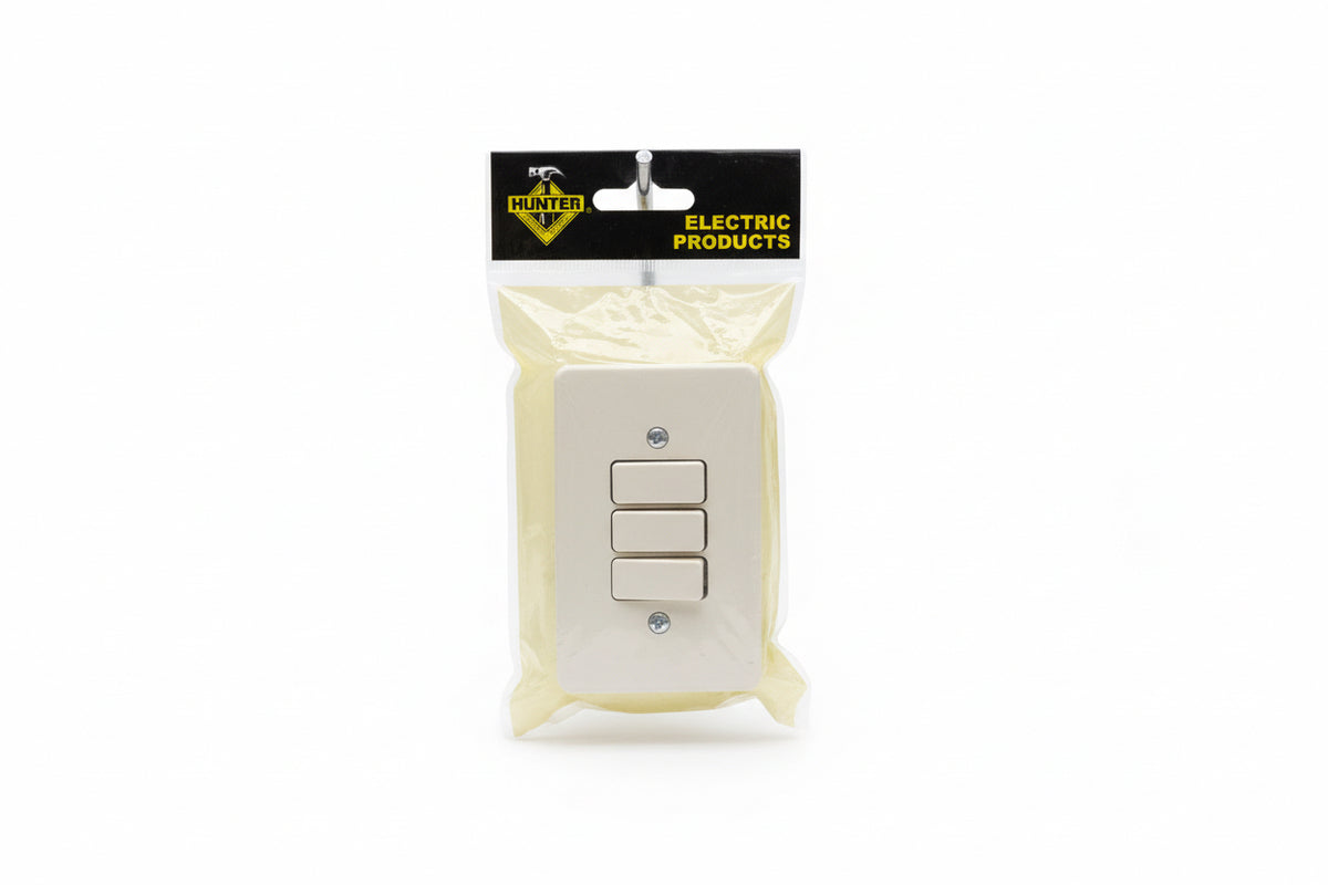 INTERRUPTOR TIPLE CON TAPA 10A 125W HUNTER EL-1298