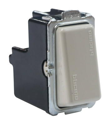 SWITCH DE CAMBIO 3 VIAS BTICINO 5003 UNIDAD
